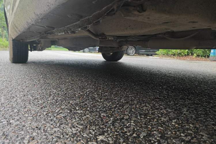 Used Wuling Hongguang 2018 1.5L S Comfort Model L2B Chassis Front Right