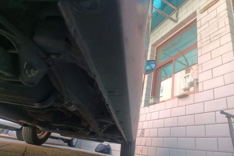 Used Wuling Hongguang 2018 1.5L S Comfort Model L2B Chassis Rear Right