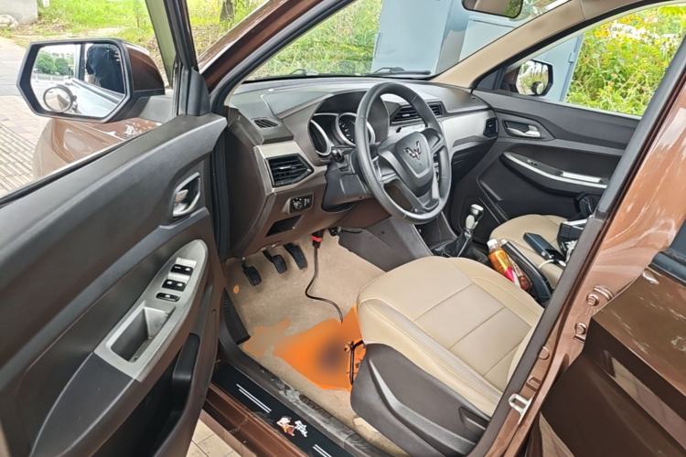 Used Wuling Hongguang 2018 1.5L S Comfort Model L2B Driver Seat