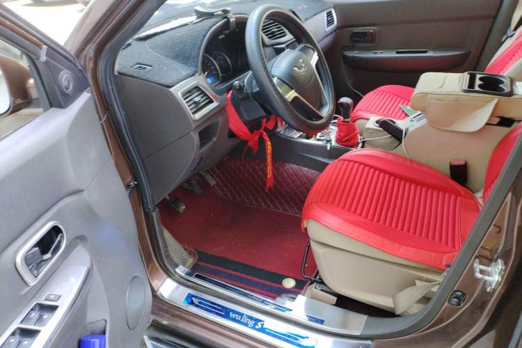 Used Wuling Hongguang 2018 1.5L Classic S Base Model Driver Seat