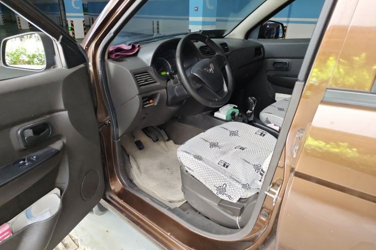 Used Wuling Hongguang 2018 1.2L Classic S Base Model Driver Seat