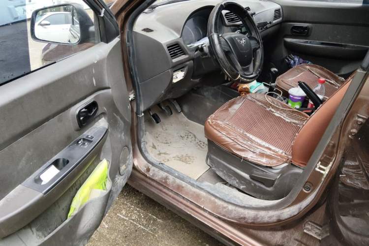 Used Wuling Hongguang 2018 1.2L Classic S Base Model Driver Seat
