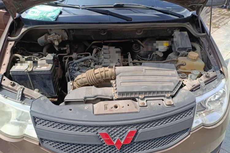 Used Wuling Hongguang 2018 1.5L Classic S Base Model Engine Bay
