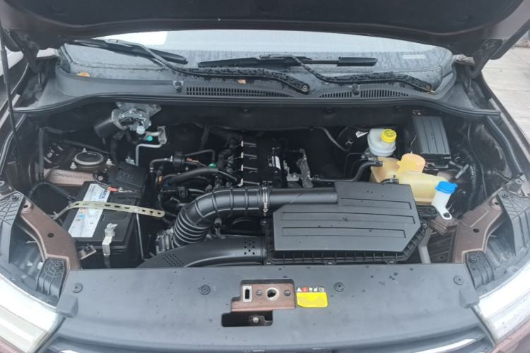 Used Wuling Hongguang 2018 1.5L S Standard Version L2B Engine Bay