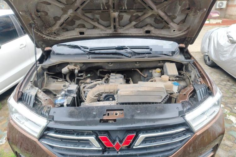 Used Wuling Hongguang 2018 1.5L S Standard Version L2B Engine Bay