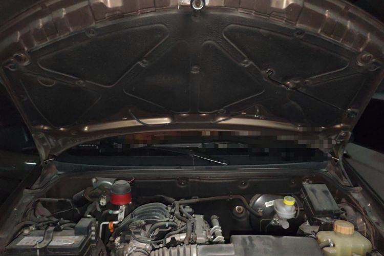 Used Wuling Hongguang 2018 1.2L Classic S Base Model Engine Bay