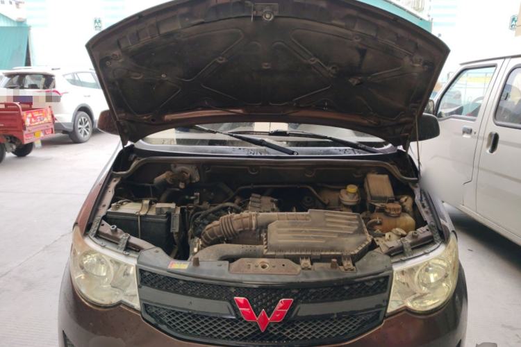 Used Wuling Hongguang 2018 1.5L Classic S Base Model Engine Bay