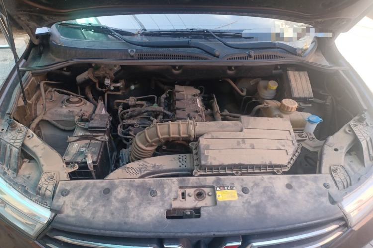 Used Wuling Hongguang 2018 1.5L S Comfort Model L2B Engine Bay