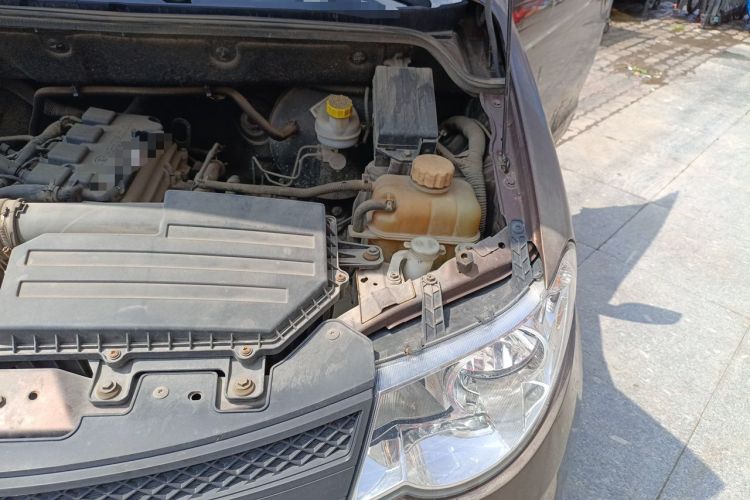 Used Wuling Hongguang 2018 1.5L Classic S Base Model Engine Bay Left