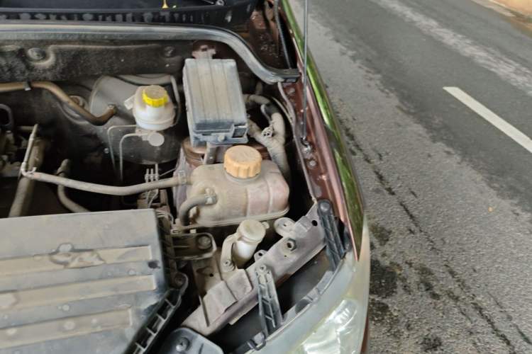 Used Wuling Hongguang 2018 1.5L Classic S Base Model Engine Bay Left