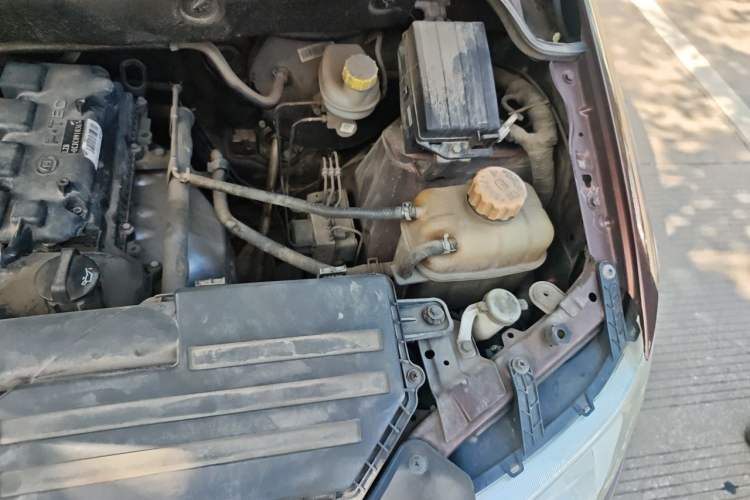 Used Wuling Hongguang 2018 1.5L Classic S Base Model Engine Bay Left