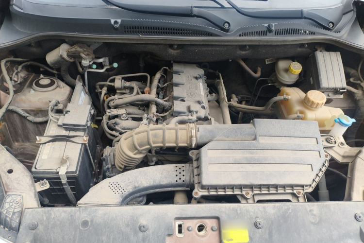 Used Wuling Hongguang 2018 1.5L S Comfort Model L2B Engine Bay