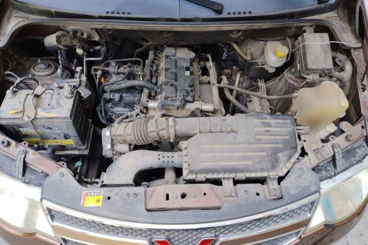 Used Wuling Hongguang 2018 1.5L Classic S Base Model Engine Bay