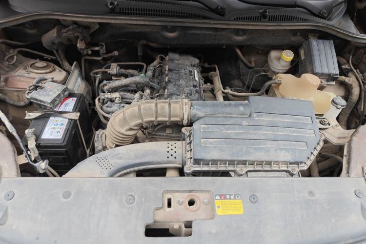 Used Wuling Hongguang 2018 1.5L S Standard Version L2B Engine Bay