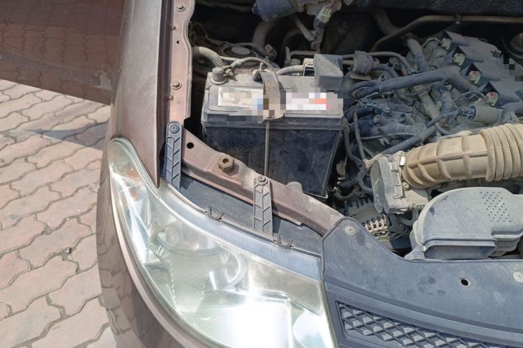 Used Wuling Hongguang 2018 1.5L Classic S Base Model Engine Bay Right