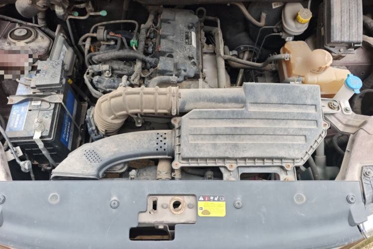 Used Wuling Hongguang 2018 1.5L S Comfort Model L2B Engine Bay