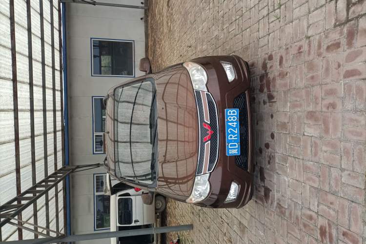 Used Wuling Hongguang 2018 1.5L S Standard Version L2B Exterior 2