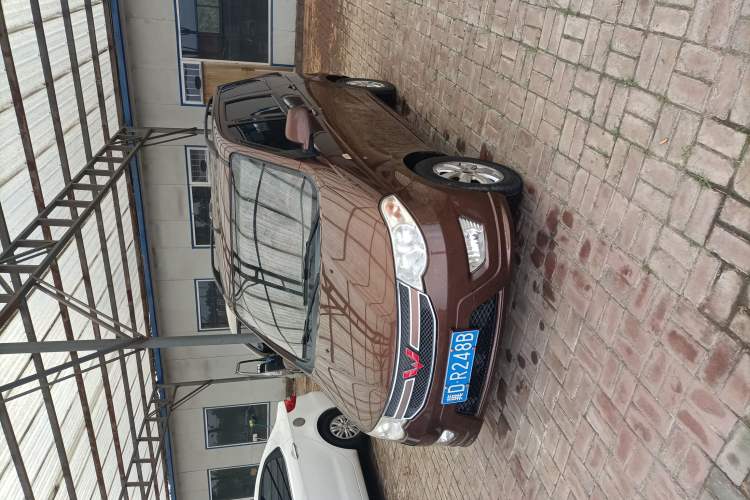 Used Wuling Hongguang 2018 1.5L S Standard Version L2B Exterior 3