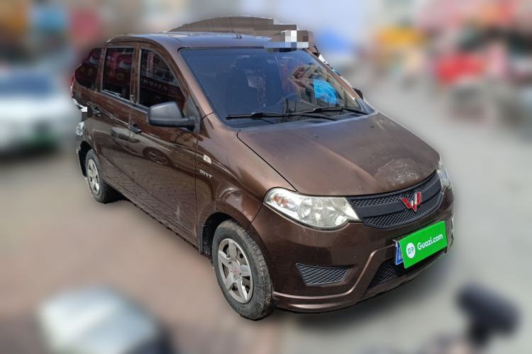 Used Wuling Hongguang 2018 1.5L Classic S Base Model Front Right 45 Deg