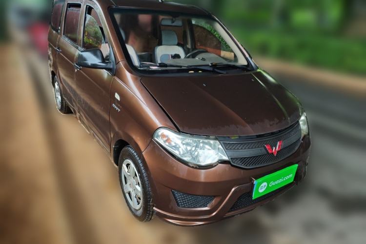 Used Wuling Hongguang 2018 1.5L Classic S Base Model Front Right 45 Deg