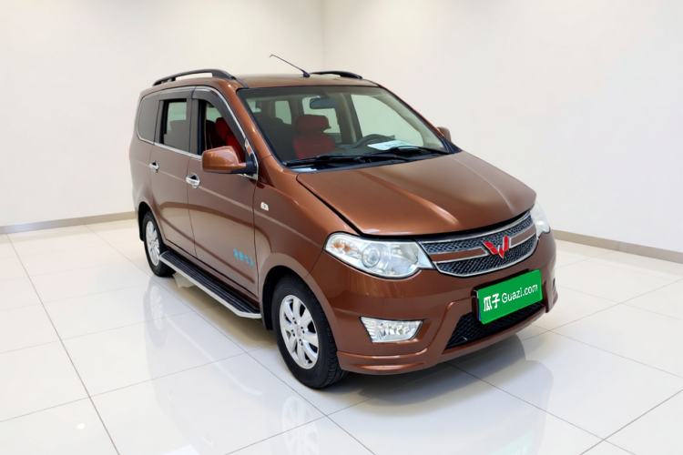 Used Wuling Hongguang 2018 1.5L Classic S Base Model Front Right 45 Deg
