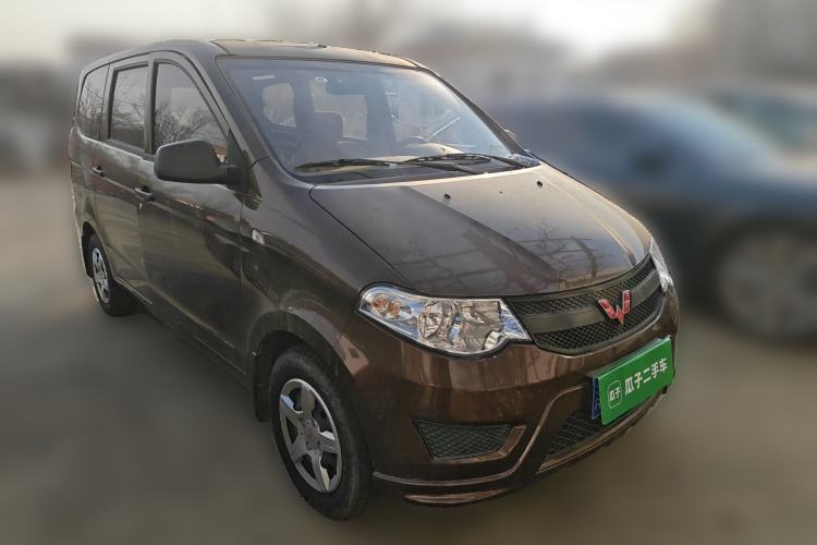 Used Wuling Hongguang 2018 1.5L Classic S Base Model Front Right 45 Deg