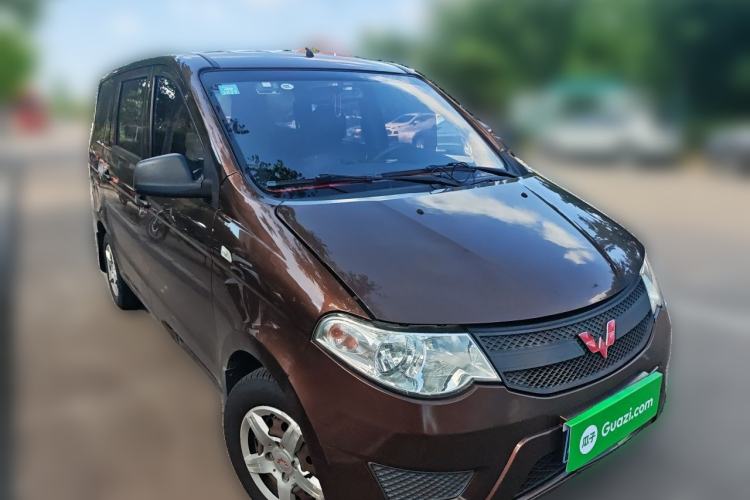 Used Wuling Hongguang 2018 1.5L Classic S Base Model Front Right 45 Deg