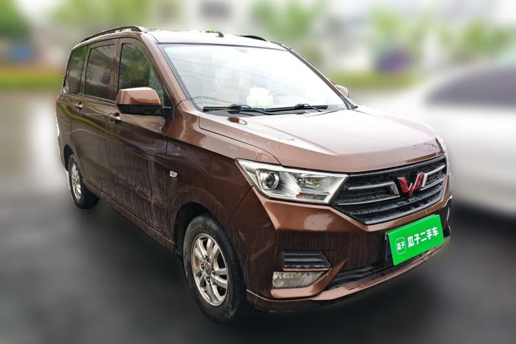 Used Wuling Hongguang 2018 1.5L S Standard Version L2B Front Right 45 Deg