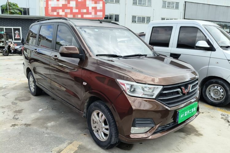 Used Wuling Hongguang 2018 1.5L S Comfort Model L2B Front Right 45 Deg