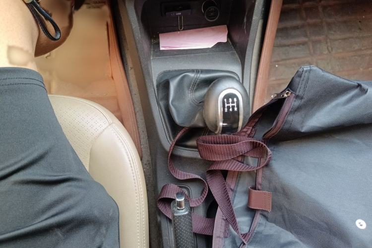 Used Wuling Hongguang 2018 1.5L S Comfort Model L2B Gear Lever