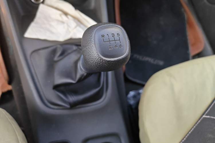 Used Wuling Hongguang 2018 1.5L Classic S Base Model Gear Lever