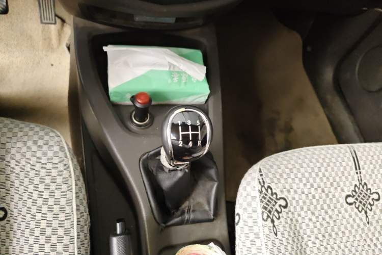 Used Wuling Hongguang 2018 1.2L Classic S Base Model Gear Lever