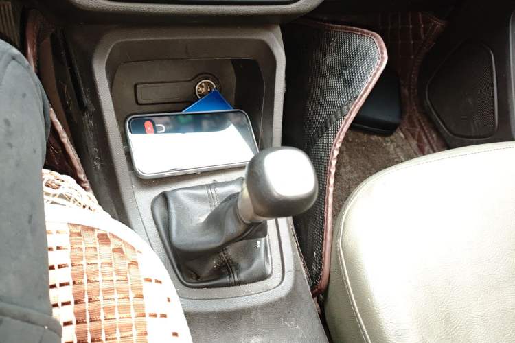 Used Wuling Hongguang 2018 1.5L S Standard Version L2B Gear Lever