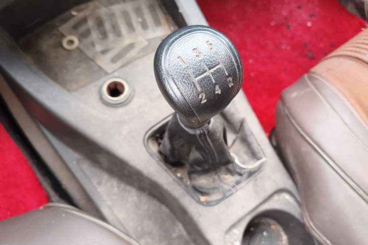 Used Wuling Hongguang 2018 1.5L S Standard Version L2B Gear Lever