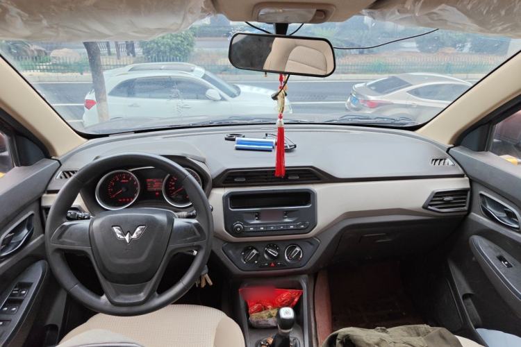 Used Wuling Hongguang 2018 1.5L S Standard Version L2B Headliner