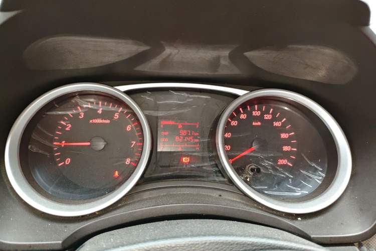 Used Wuling Hongguang 2018 1.5L S Standard Version L2B Instrument Cluster