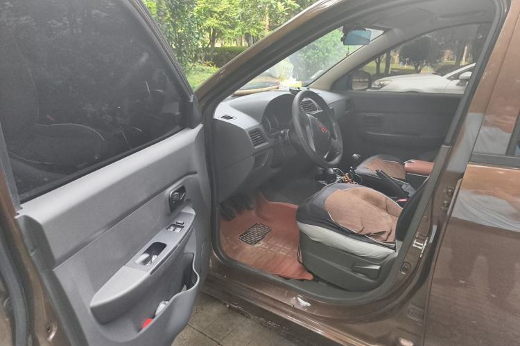 Used Wuling Hongguang 2018 1.5L Classic S Base Model Interior 3