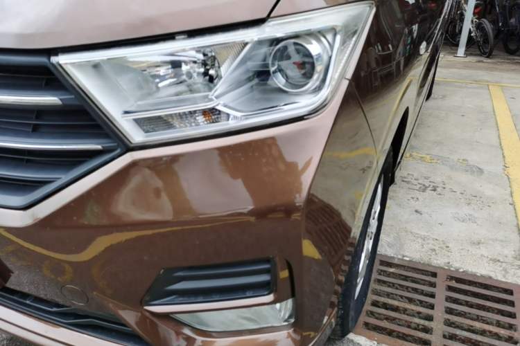 Used Wuling Hongguang 2018 1.5L S Comfort Model L2B Left Front Headlight