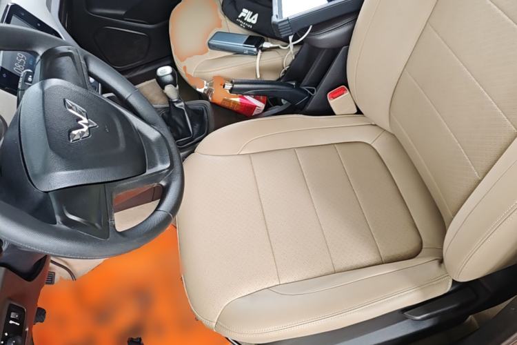 Used Wuling Hongguang 2018 1.5L S Comfort Model L2B Left Front Seat