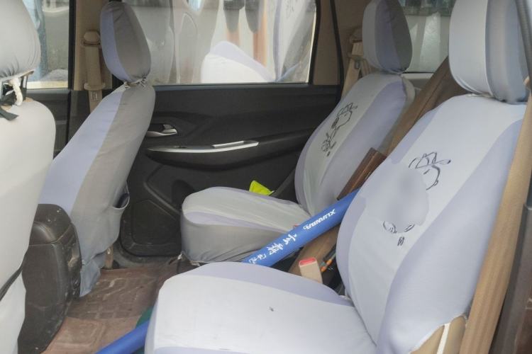 Used Wuling Hongguang 2018 1.5L S Comfort Model L2B Left Rear Seat
