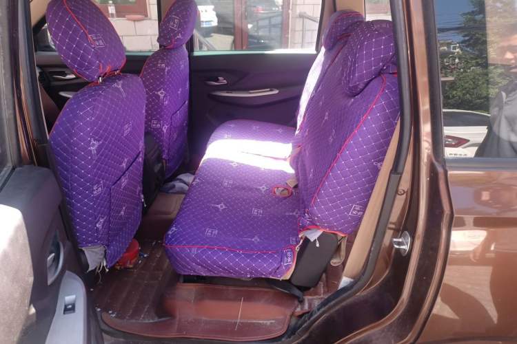 Used Wuling Hongguang 2018 1.5L S Comfort Model L2B Left Rear Seat