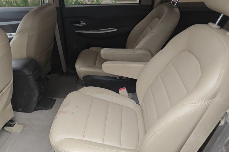 Used Wuling Hongguang 2018 1.5L S Comfort Model L2B Left Rear Seat