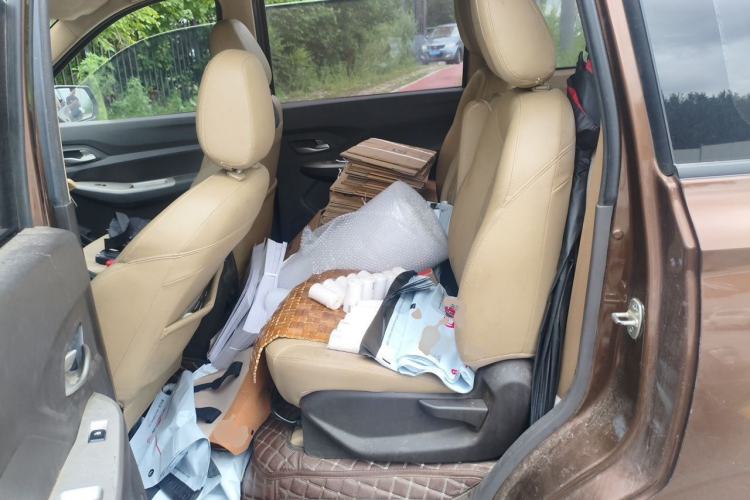 Used Wuling Hongguang 2018 1.5L S Comfort Model L2B Left Rear Seat