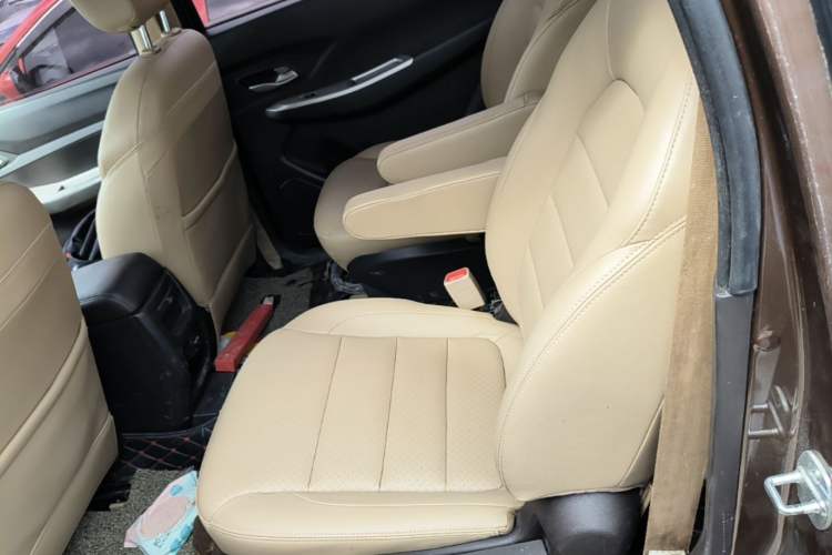 Used Wuling Hongguang 2018 1.5L S Comfort Model L2B Left Rear Seat