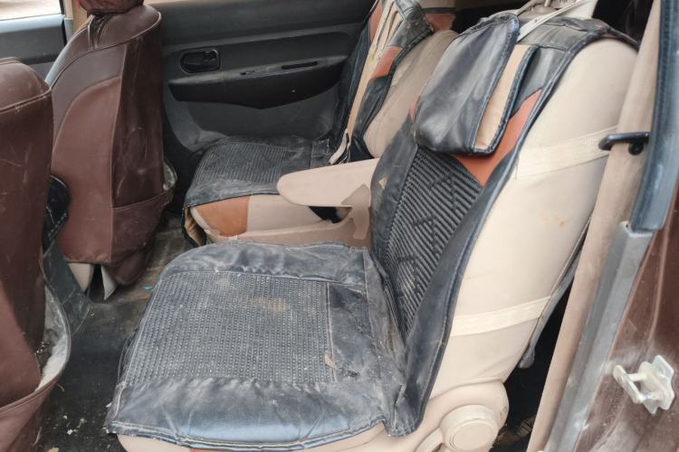 Used Wuling Hongguang 2018 1.5L S Standard Version L2B Left Rear Seat