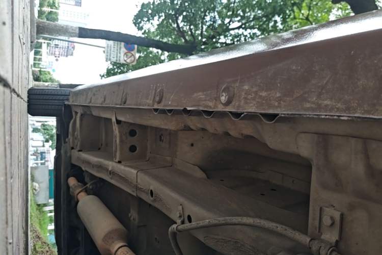 Used Wuling Hongguang 2018 1.5L S Comfort Model L2B Left Side Sill