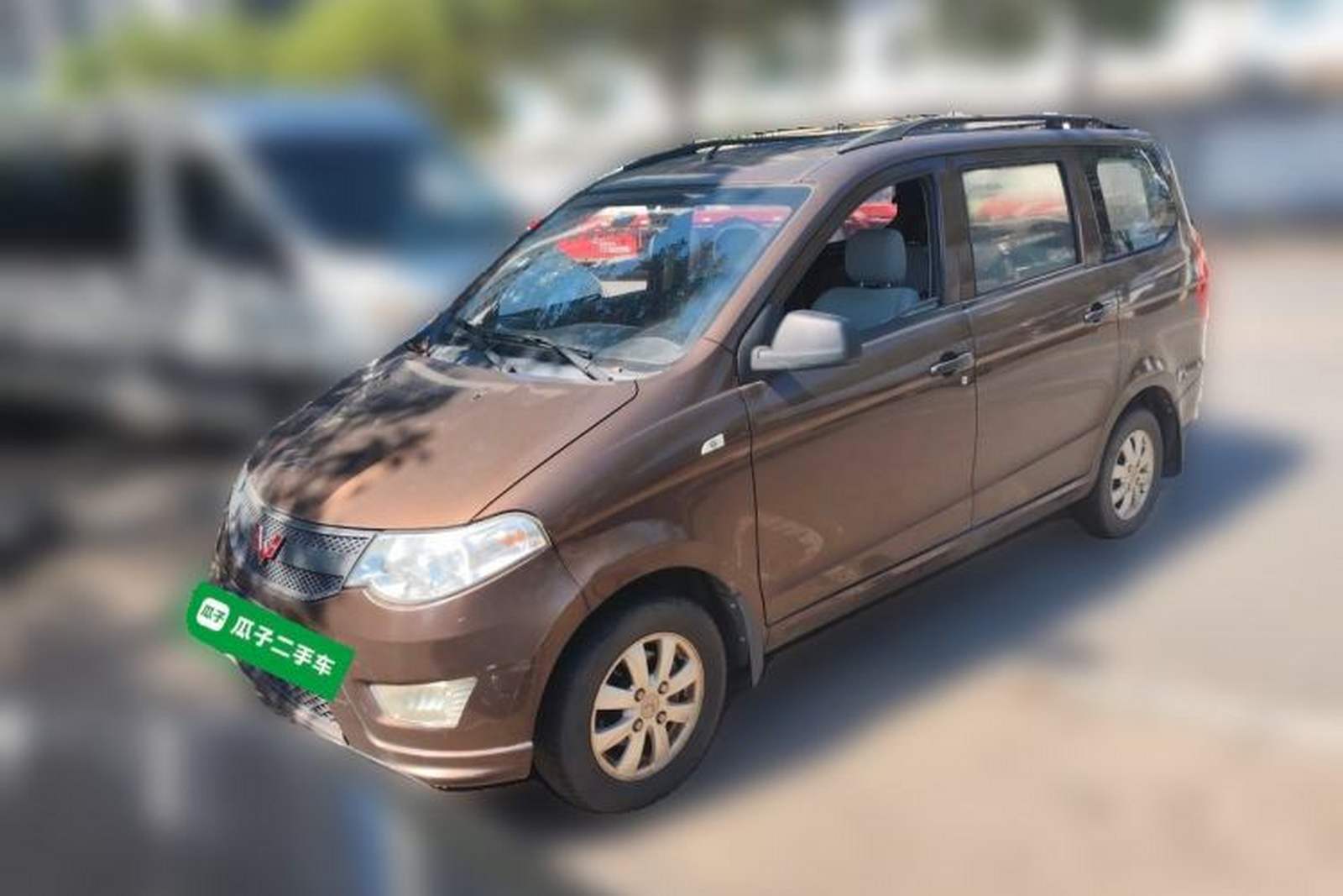 Фото Wuling с площадки
