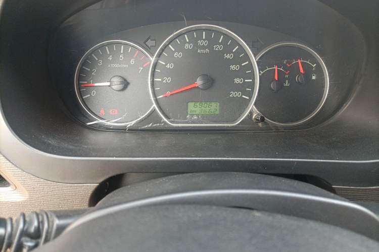 Used Wuling Hongguang 2018 1.5L Classic S Base Model Odometer Close Up