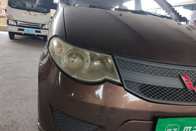 Used Wuling Hongguang 2018 1.2L Classic S Base Model Right Front Headlight