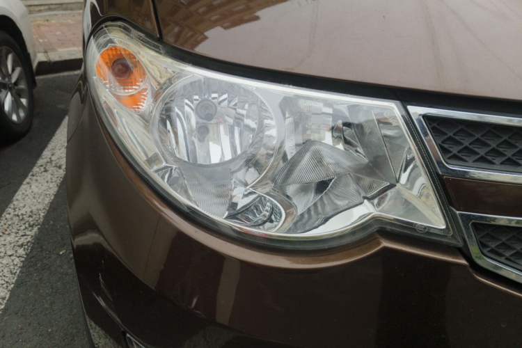 Used Wuling Hongguang 2018 1.5L Classic S Standard Model Right Front Headlight